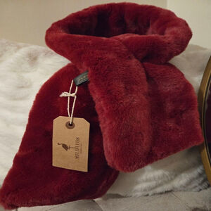 Women's MELIFLUOS Red Faux Fur Scarf One Size
